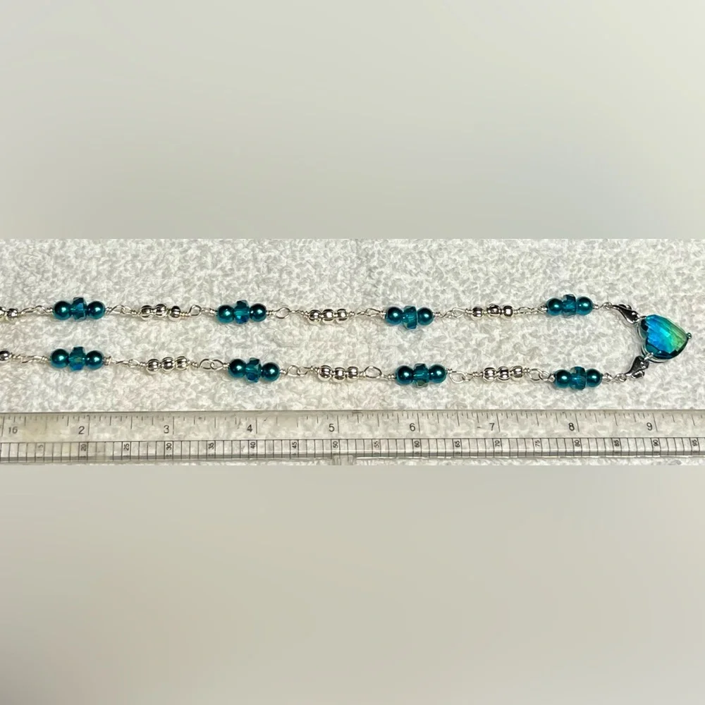 Beautiful beaded necklace -bi coloured heart in sterling - Picture 11 of 12